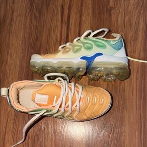 Nike Yellow Orange and Green blue Vapor Max  Air Cushion Sneakers